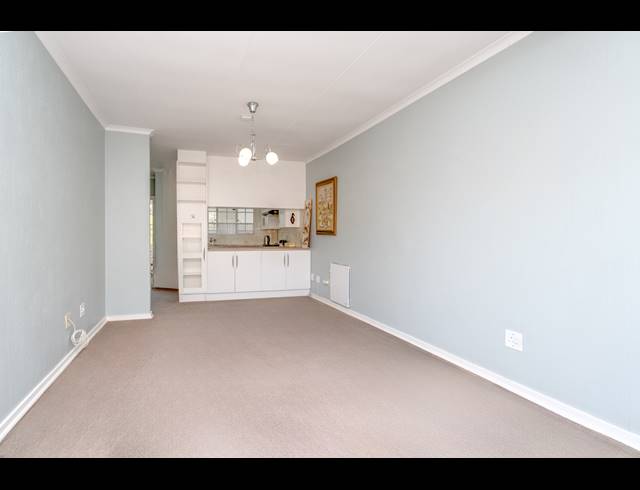 1 BEDROOM RETIREMENT UNIT FOR SALE IN BRYANSTON